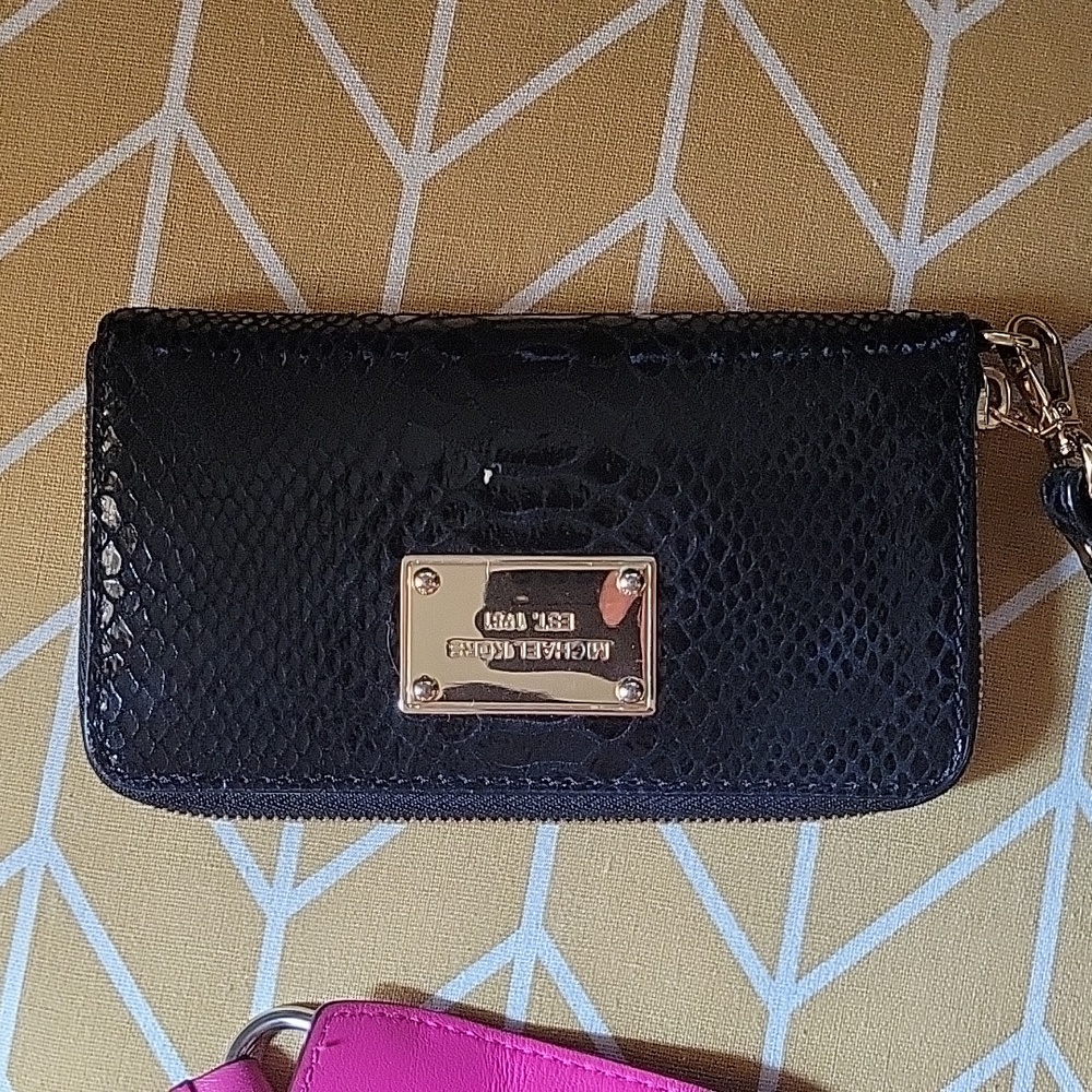Michael Kors wristlet